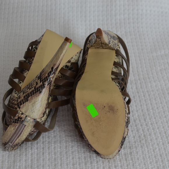 7 for all Mankind Brown Taupe Snakeskin Heels 8.5 - Picture 8 of 8